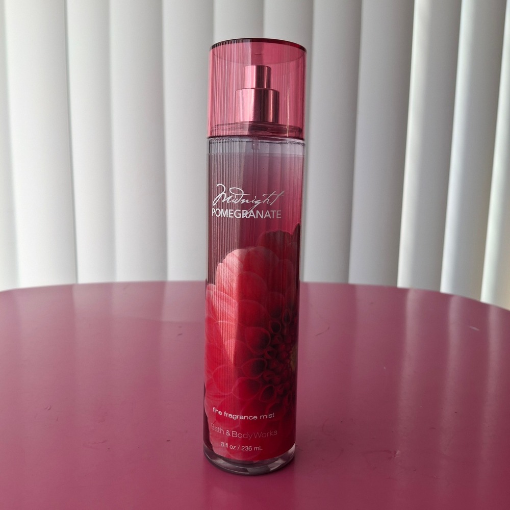 Bath & Body Works MIDNIGHT POMEGRANATE Fine Fragrance Mist 8 oz Retired